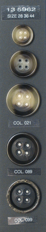 Button 135962