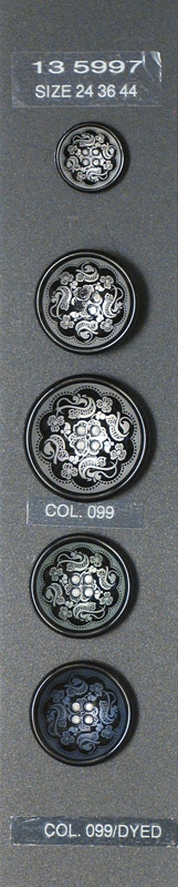 Button 135997