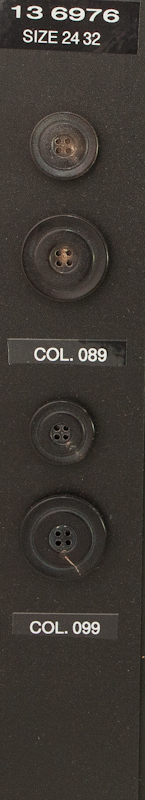 Button 136976
