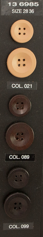 Button 136985
