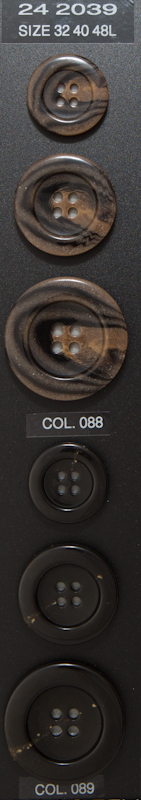 Button 242039