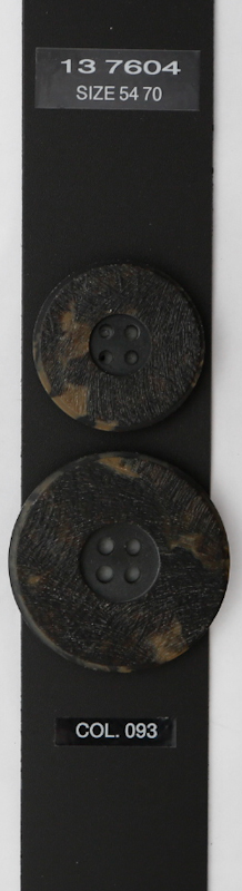 Button 137604