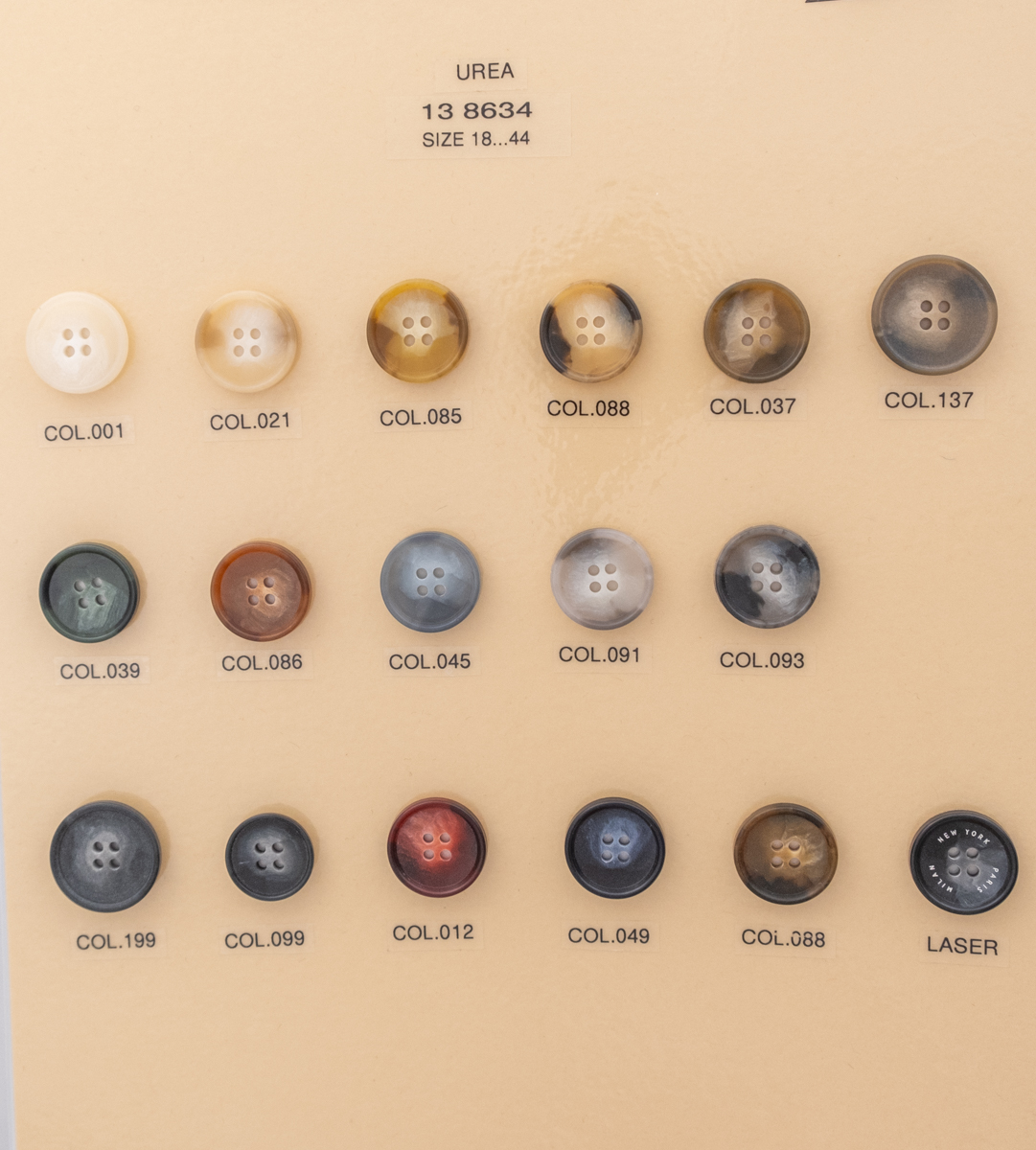 Button 138634