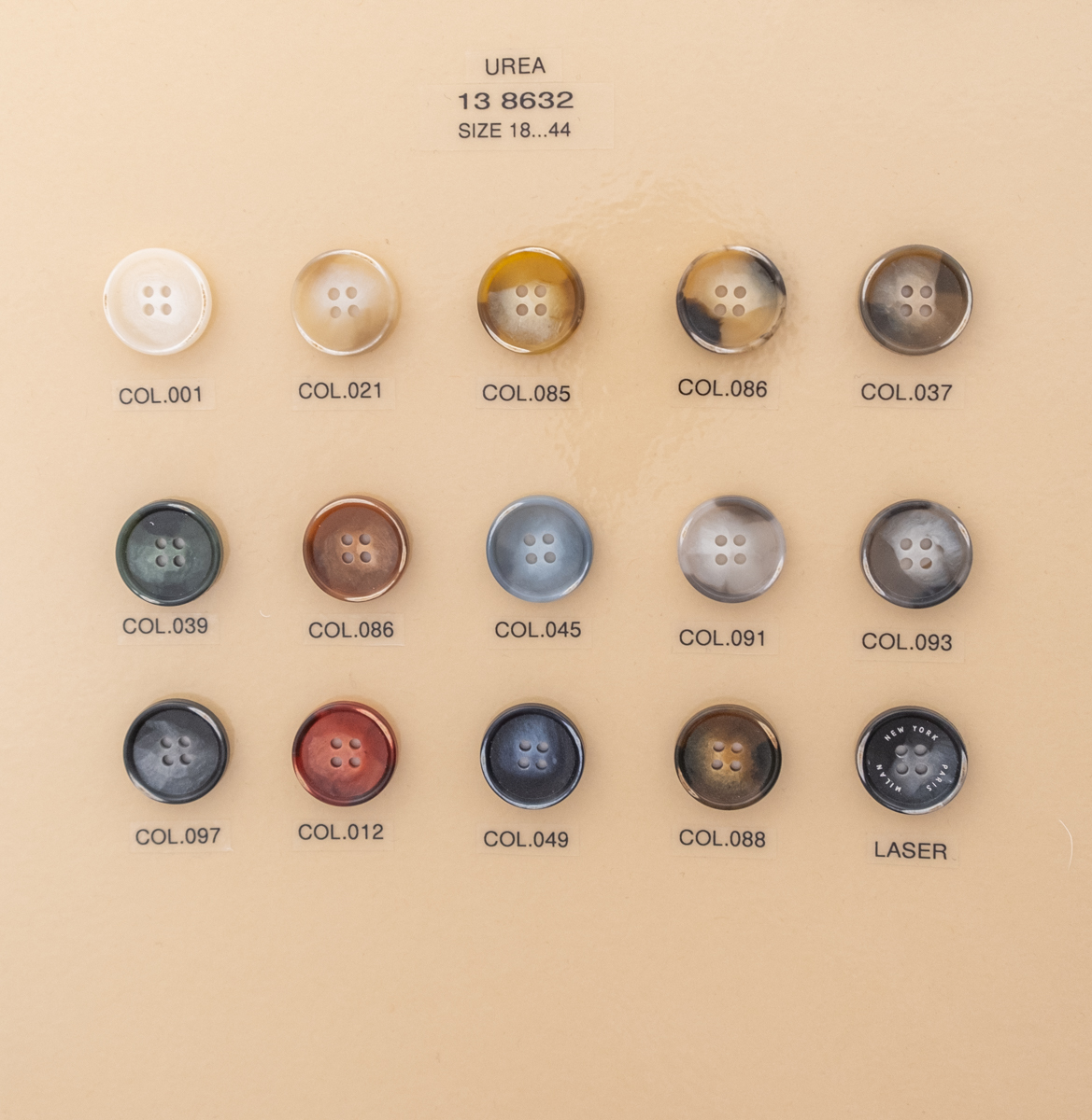Button 138632