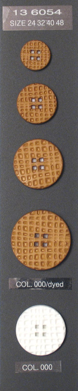 Button 136054