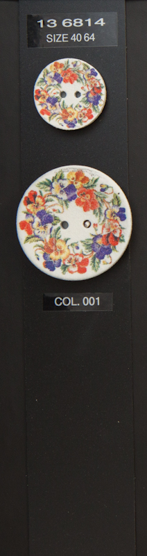 Button 136814