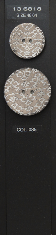 Button 136818