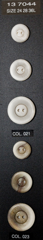 Button 137044