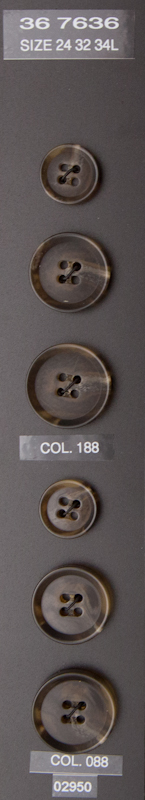 Button 367636
