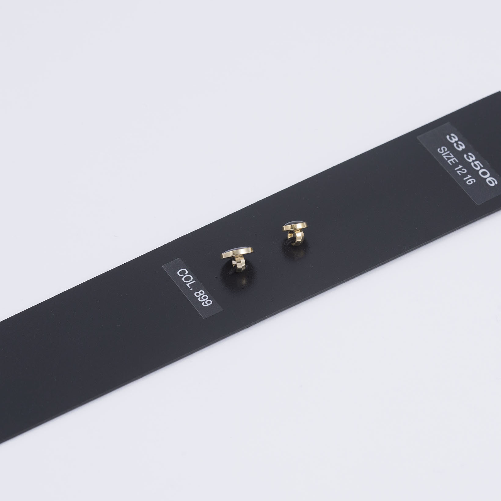 Shank button 333506